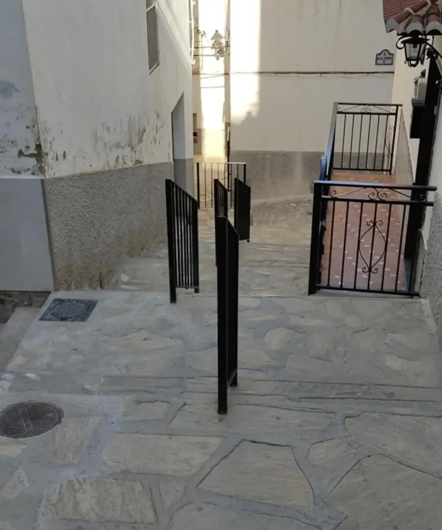Acogedora Casa Familiar Con Patio Villa Salobrena